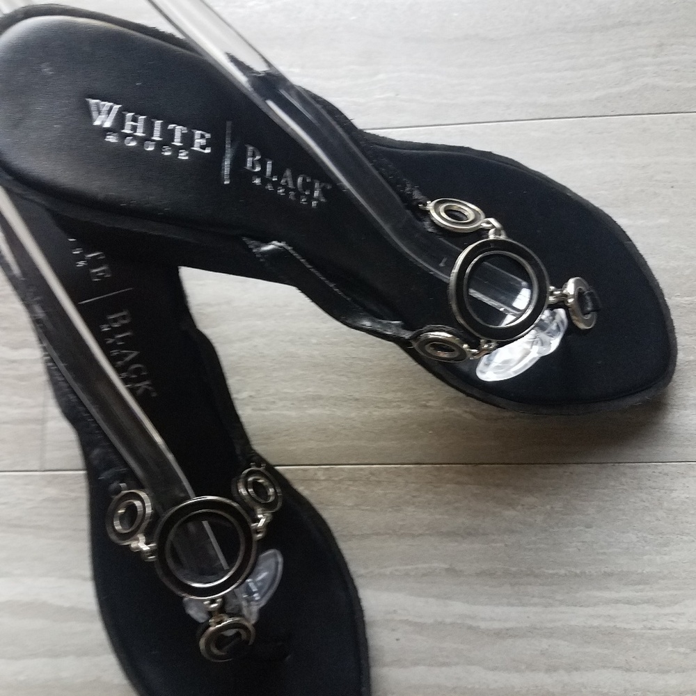 🎈🎈SALE🎈White house black market  sandals size 9